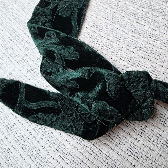 NWT Cider Size Large Dark Green Velvet Halter Mini Dress Floral Holiday Party - Picture 9 of 12